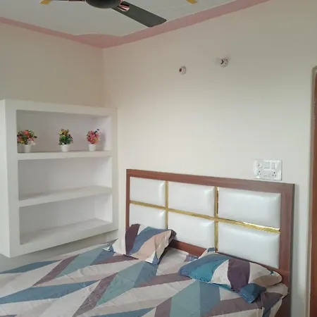 Vatsalya Bhawan Home Stay Ayodhya Exterior photo