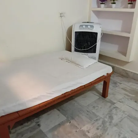 Vatsalya Bhawan Home Stay Ayodhya Exterior photo