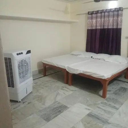 Vatsalya Bhawan Home Stay Ayodhya Exterior photo